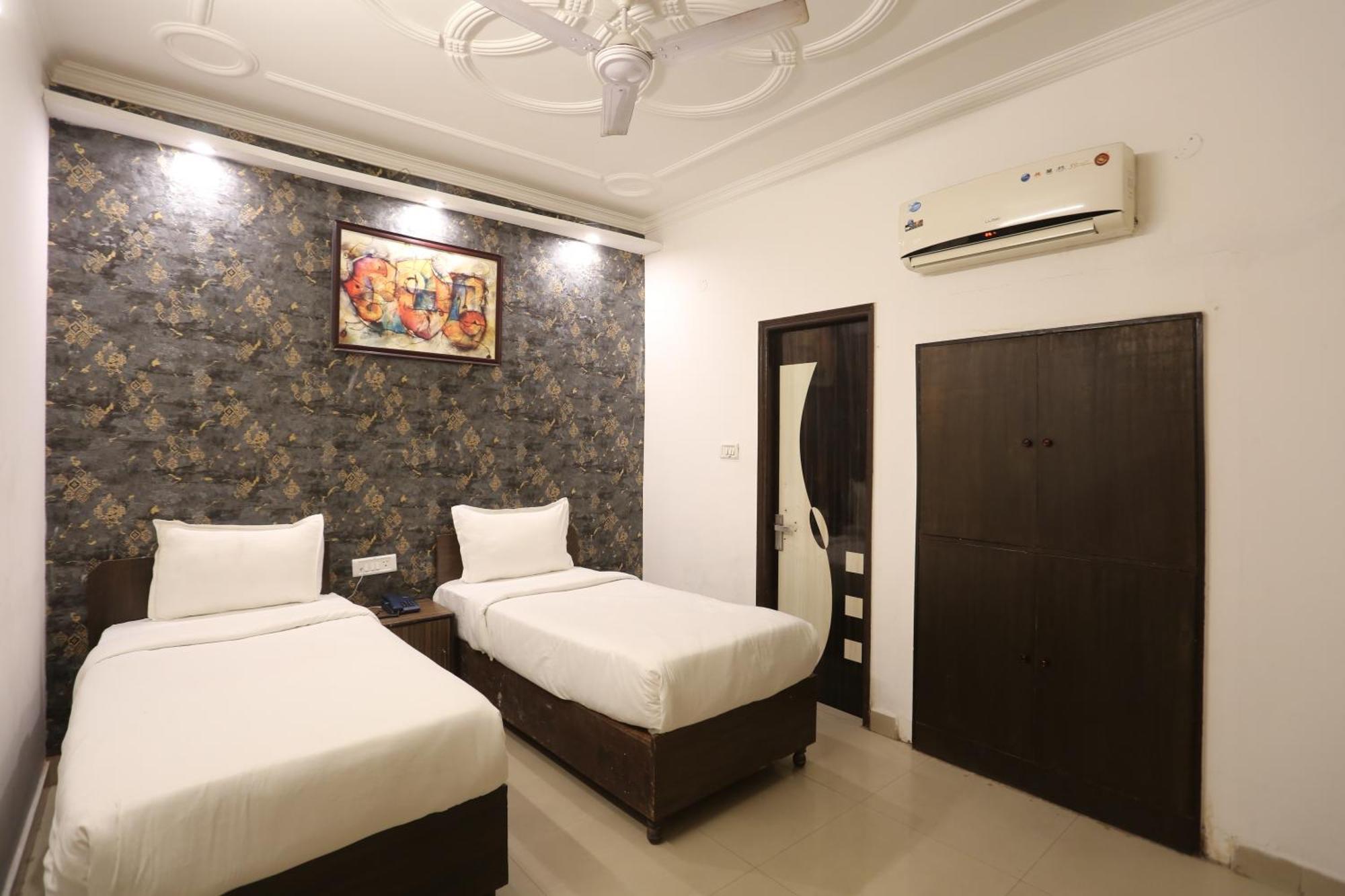 Backpackers - Ink Hotels Delhi Airport By Ss Group New Delhi Eksteriør billede