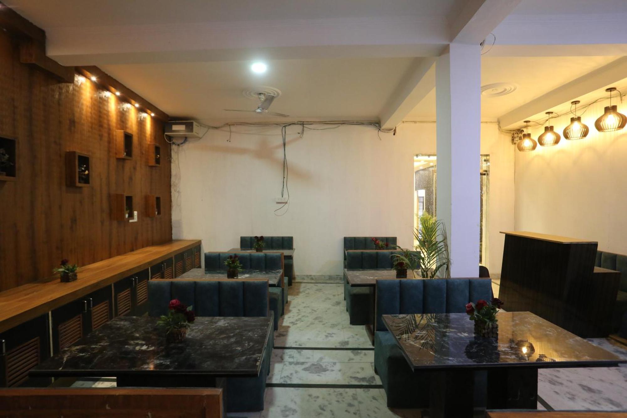 Backpackers - Ink Hotels Delhi Airport By Ss Group New Delhi Eksteriør billede