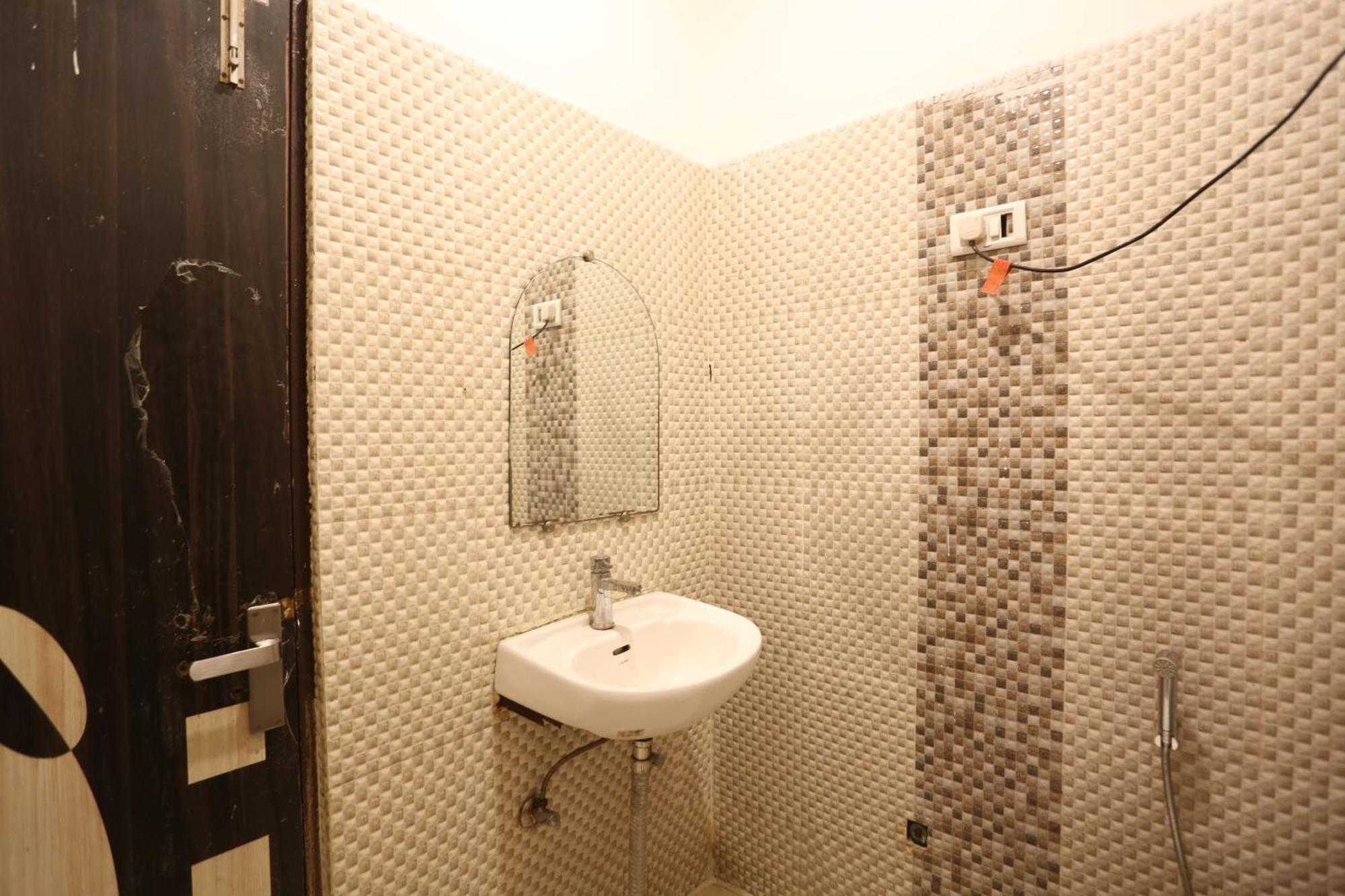 Backpackers - Ink Hotels Delhi Airport By Ss Group New Delhi Eksteriør billede