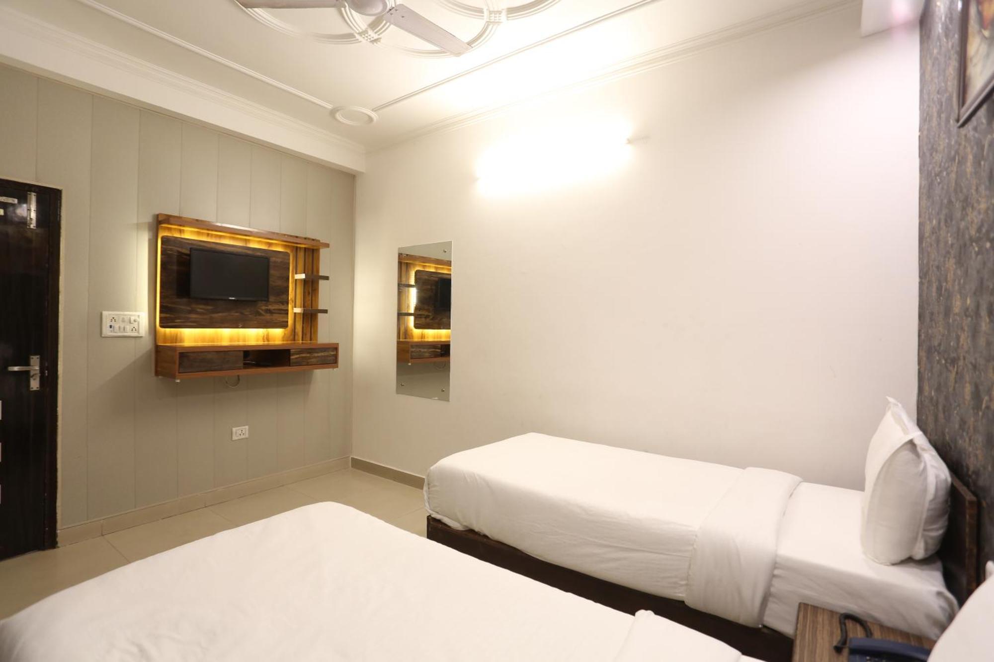 Backpackers - Ink Hotels Delhi Airport By Ss Group New Delhi Eksteriør billede