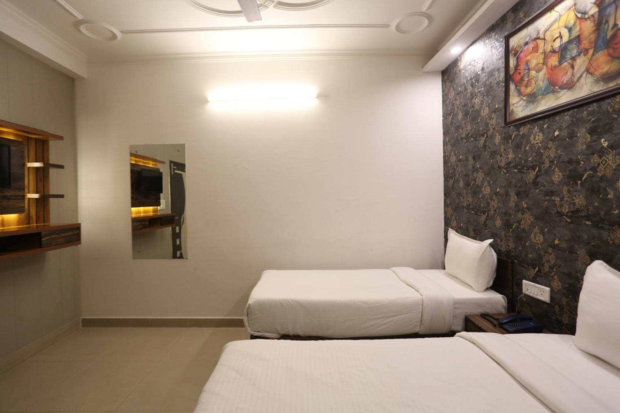 Backpackers - Ink Hotels Delhi Airport By Ss Group New Delhi Eksteriør billede