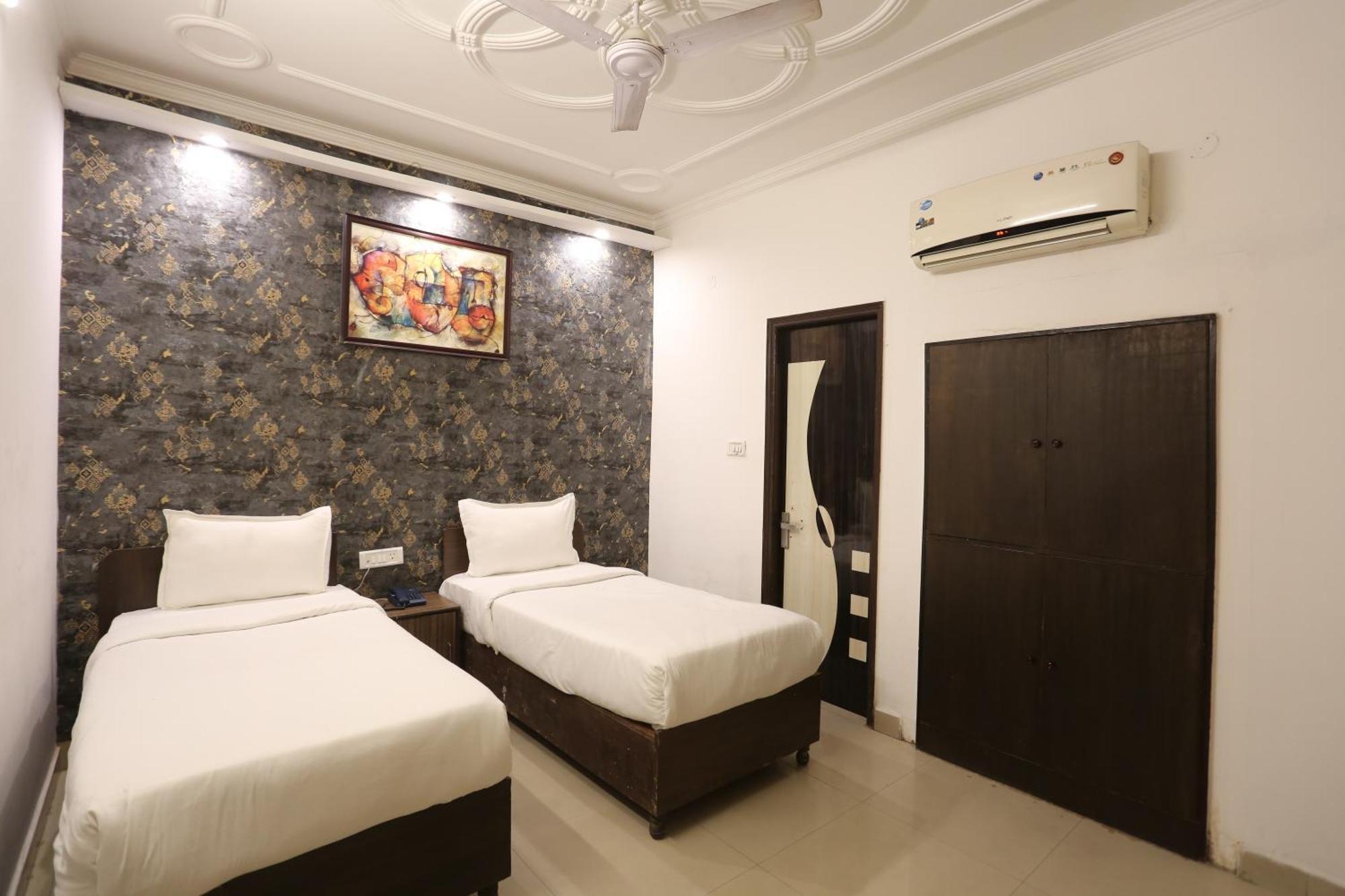 Backpackers - Ink Hotels Delhi Airport By Ss Group New Delhi Eksteriør billede