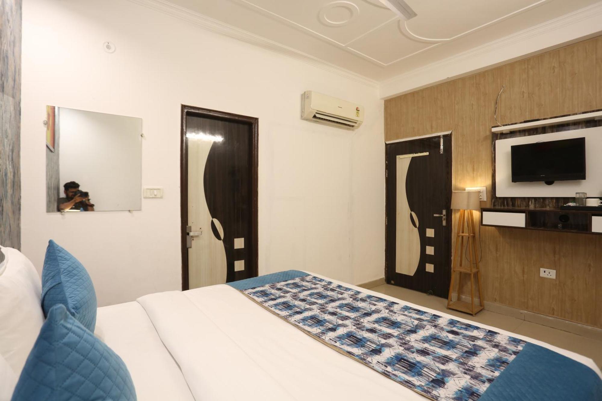 Backpackers - Ink Hotels Delhi Airport By Ss Group New Delhi Eksteriør billede